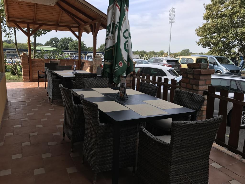 Sport Hotel Tatabánya Dış mekan fotoğraf